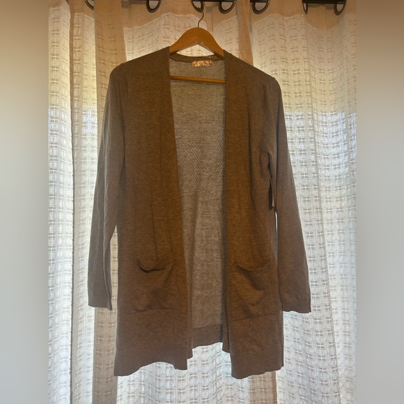 Retrology Cardigan - Picture 4 of 4